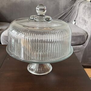 Elegant Glass Cake Stand with Dome Lid